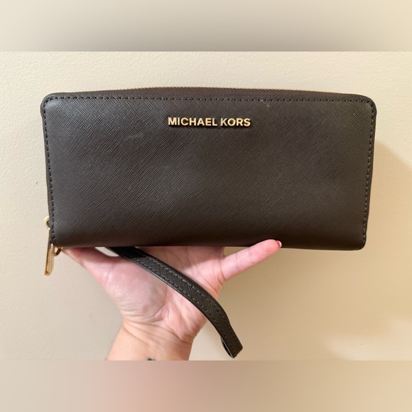 Michael Kors Dark Brown Wristlet - Picture 1 of 6